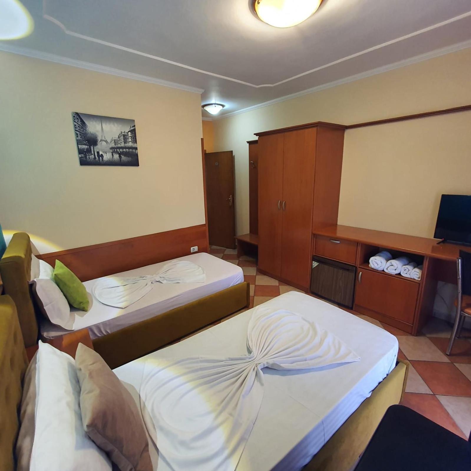 Quick Stop Hotel Τίρανα Εξωτερικό φωτογραφία
