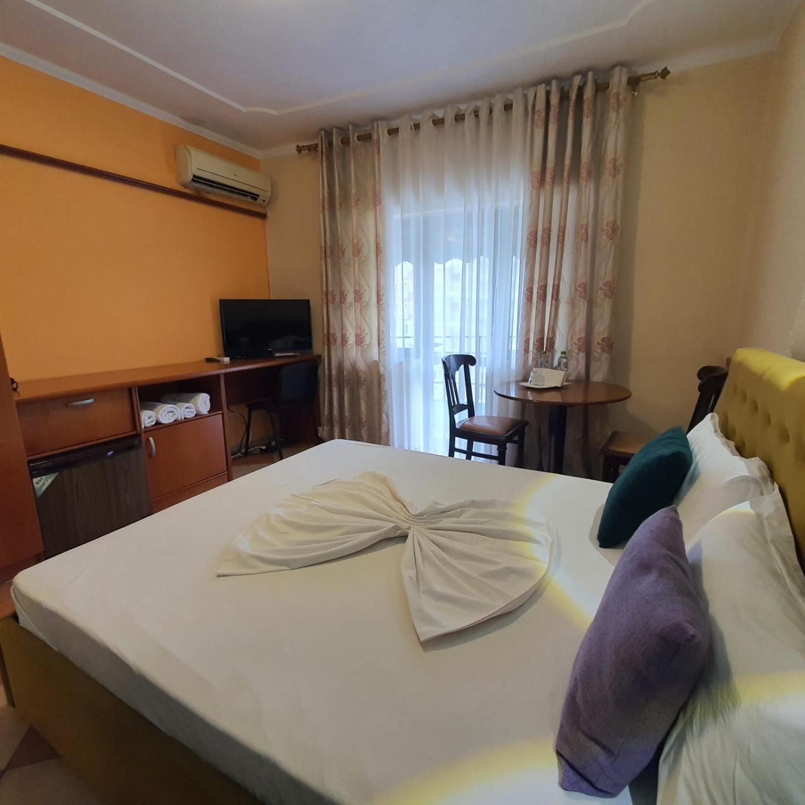 Quick Stop Hotel Τίρανα Εξωτερικό φωτογραφία